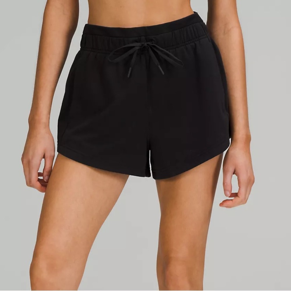 Lululemon shorts inner glow